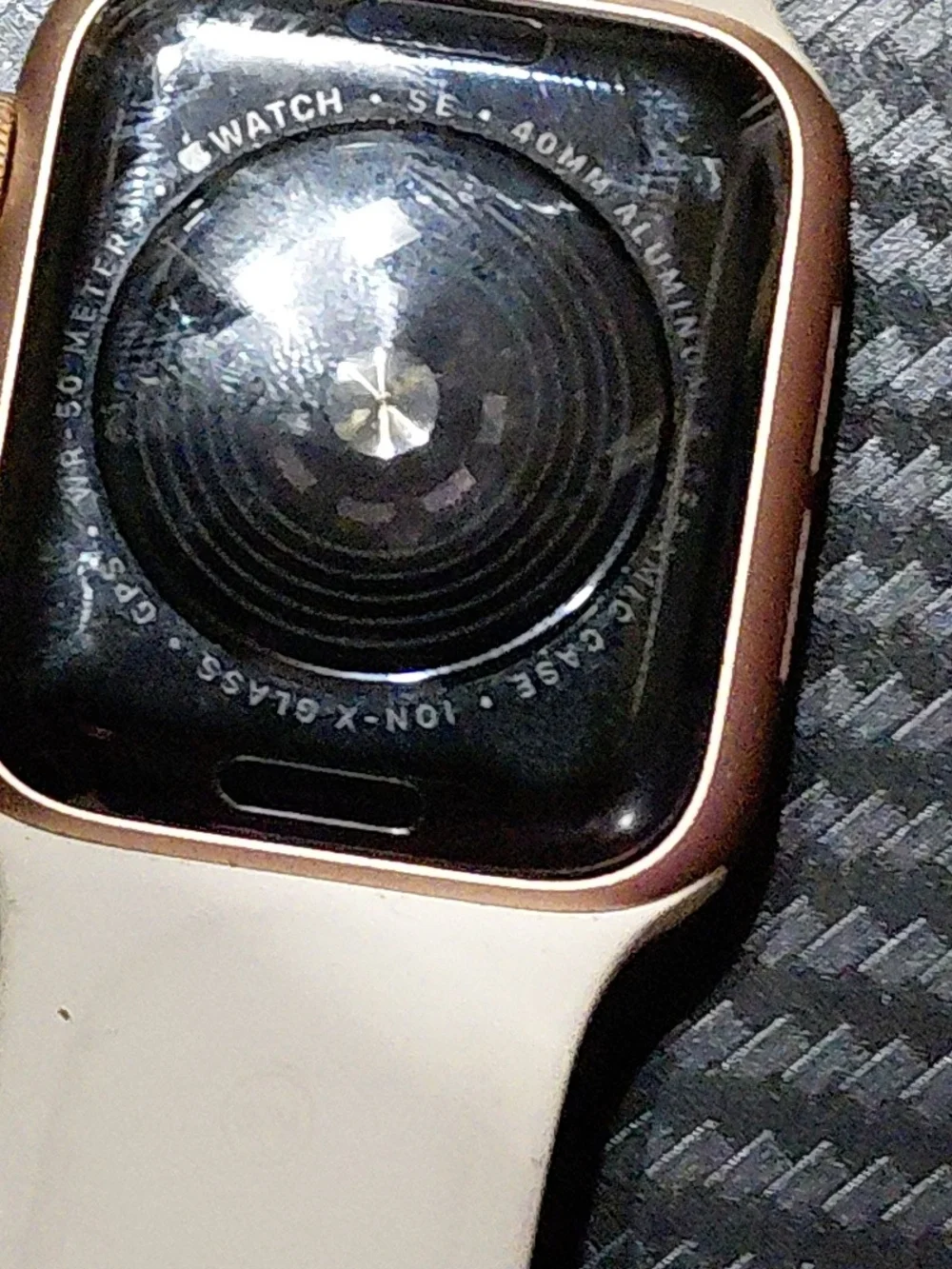 Apple Watch SE Rose Gold Case with Cream Sport Band